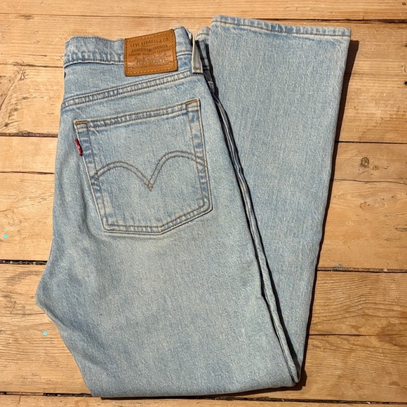 Levi's Classic Wedgie Straight Light Blue Straight Jeans size 26 - Picture 5 of 5